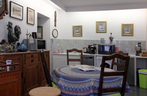 Mersuay Cottage | Charming Studio with Garden and Terraces, Peaceful and Historic Setting