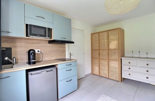 Publier Apartment | Charming studio with garden view