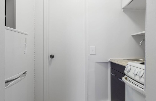 Turtle Bay Apartment | Charming studio with Queen Bed and Sofa bed in welcoming New York