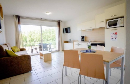 Azille Hotel | Charming Studios Perfect for Culinary Adventures | Near Canal du Midi