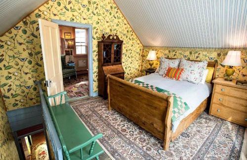 Town of Ledyard House | Charming Suite with Private Roof Deck near Ithaca, New York