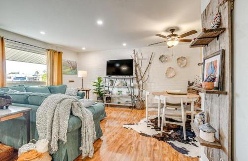 Sun City House | Charming Sun City Getaway Near Golf and Casinos!