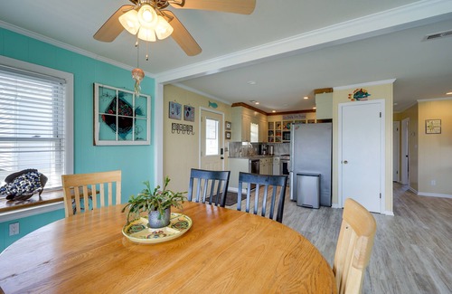 Surf City House | Charming Surf City Beach House - Walk to Ocean!
