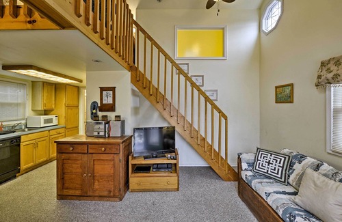Surf City Cottage | Charming Surf City Cottage - Steps to Beach & Bay!