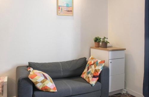 Petit-Ivry Apartment | Charming T2 in Ivry-sur-Seine near Paris