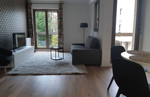 Puteaux Apartment | Charming T2 renovated Neuilly-sur-Seine: Lease Mobility