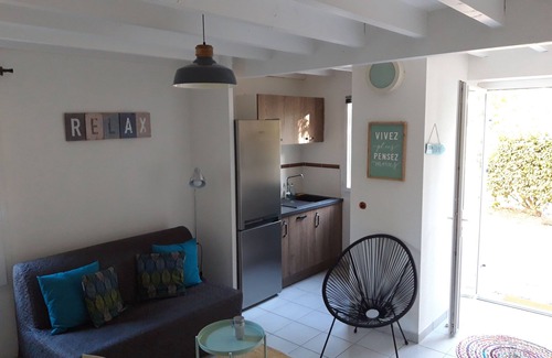 Le Verdon-sur-Mer House | Charming T3 House in Residence with Swimming Pool