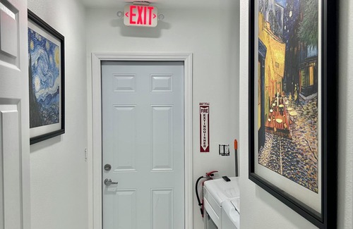 Greater Northdale Apartment | Charming tastefully decorated brand new Private Studio