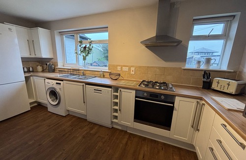 Monmouth Cottage | Charming Three Bedroomed Property With Hot Tub close to Monmouth town centre