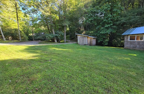 Panorama Estates Cabin | Charming Tiny Cabin