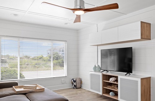 Topsail Beach House | Charming Topsail Beach Cottage with Deeded Beach Access