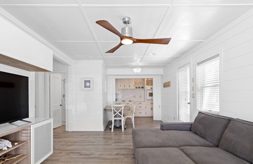Topsail Beach House | Charming Topsail Beach Cottage with Deeded Beach Access