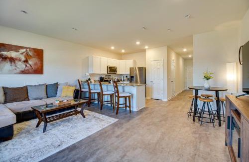 Luray House | Charming Townhome Less Than 1 Mi to Zoo and Luray Caverns!