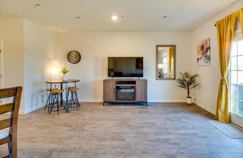 Luray House | Charming Townhome Less Than 1 Mi to Zoo and Luray Caverns!