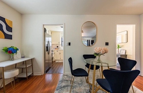 Tallahassee House | Charming Townhome Retreat w/King Bed on Quiet Cul-De-Sac Near I-10, FSU, & FAMU