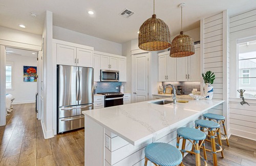 Port Aransas House | Charming townhome with ocean views, pool, patio, & free golf cart
