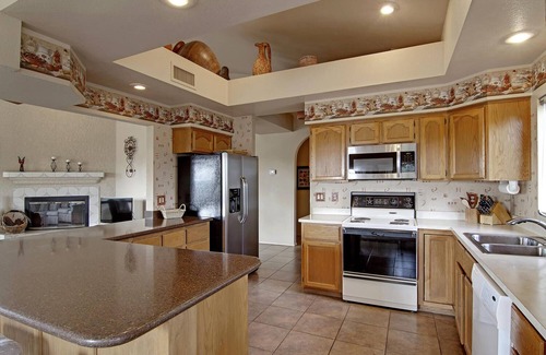 Rio Verde House | Charming, tranquil 3-bedroom house in Rio Verde with a community pool and gym