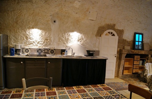 Amboise Cottage | Charming troglodyte loft at the foot of Château d'Amboise