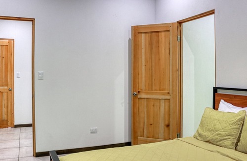 Dominicalito Villa | Charming & tropical dog-friendly beach escape with patio - near beaches & trails