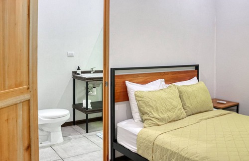 Dominicalito Villa | Charming & tropical dog-friendly beach escape with patio - near beaches & trails