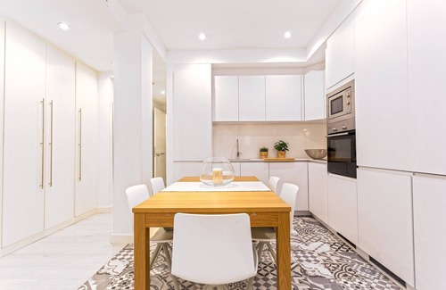 Central District Apartment | Charming two-bedroom apartment near Cathedral. Zacatin 103