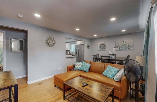 Dupont House | Charming Two-Bedroom Upper Unit in Great Location