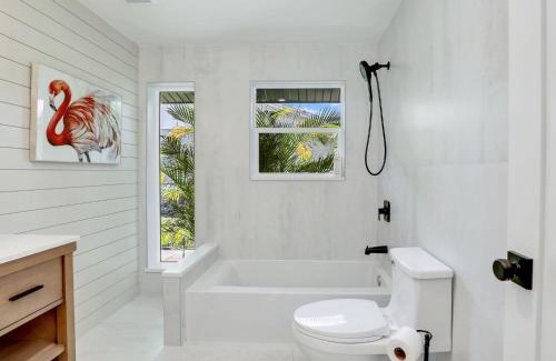 East Naples House | Charming Two-King-bedroom house in delightful Naples