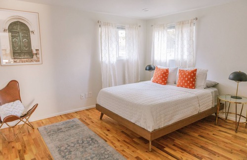 Medford House | Charming Two!! Centrally located townhome in East Medford