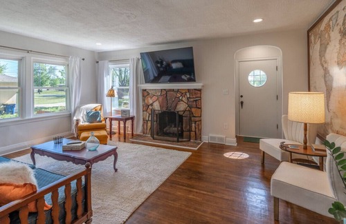 Springfield House | Charming, Unique Design for Your Getaway!