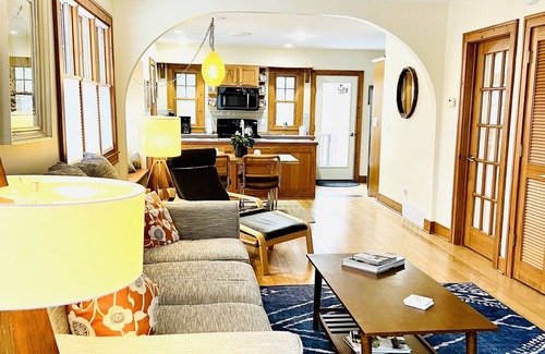 Saugatuck House | Charming, Updated Cottage On Hillside In Saugatuck