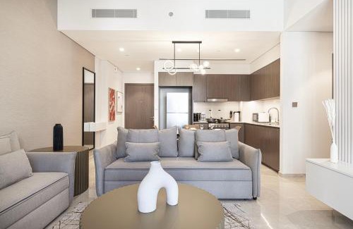 Downtown Dubai Apartment | Charming Urban Oasis