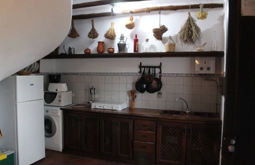 Zahara de la Sierra Cottage | Charming Villa in Zahara de la Sierra, Cádiz: pool & pet - friendly