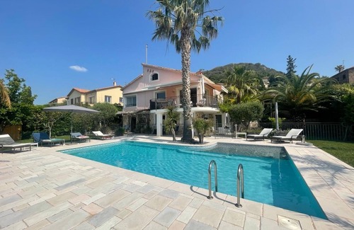 La Napoule Villa | Charming villa: wonderful sea view, beaches and La Napoule reachable on foot