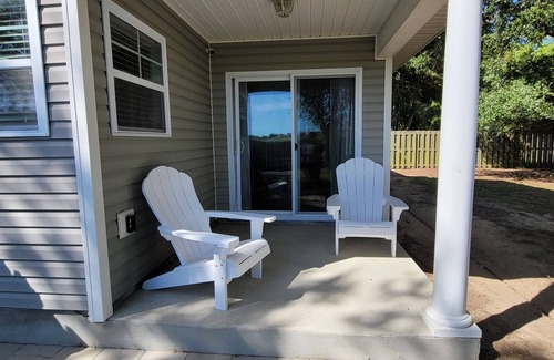 Sneads Ferry House | Charming vacation home, minutes to N. Topsail