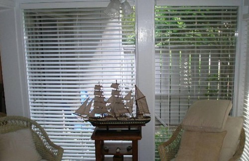 Sea Pines Villa | Charming Villa, Walk to Beach & Golf Courses, Fully Equipped