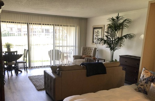 Panama City Beach Apartment | Charming Villa in Edgewater Resort-