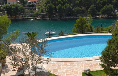 Bobovisca Villa | Charming Villa Anna with pool, beautiful garden and amazing views