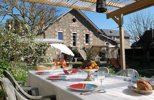 Saint-Marc-sur-Mer House | charming villa, exceptional sea view, with tuned piano, 6-8 people.