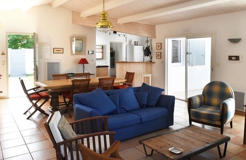 Les Portes-en-Re House | Charming Village Home with Garden, 3 Beds, Fireplace & Wi-Fi in Les Portes-en-Ré