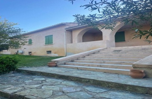Aleria House | Charming villa in Aléria, 5 minutes from the beach