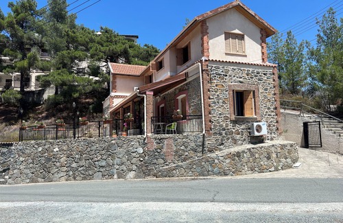 Platres Villa | Charming Villa in Pano Platres, Cyprus - Your Home Away From Home