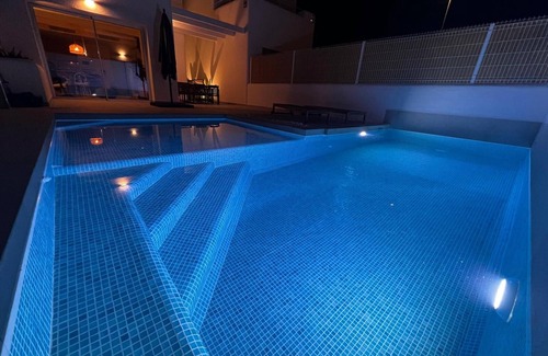 Elche Villa | Charming villa with outside pool and rooftop terrace in San Fulgencio
