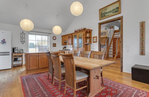 Reykholt House | Charming villa with a hot tub, by the Golden Circle