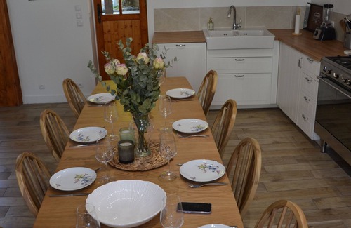Beaudean House | Charming village house, ideal for families, friends and cyclists!