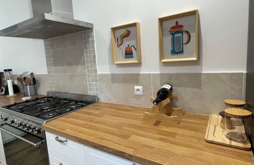 Beaudean House | Charming village house, ideal for families, friends and cyclists!