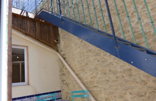 Loupian House | Charming Vineyard House with Patio, Terrace, and Garage - Ideal for Family Getaways