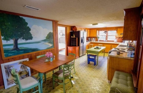 Murrells Inlet House | Charming Waterfront Cottage – Private Dock, Panoramic Views, and park passes!