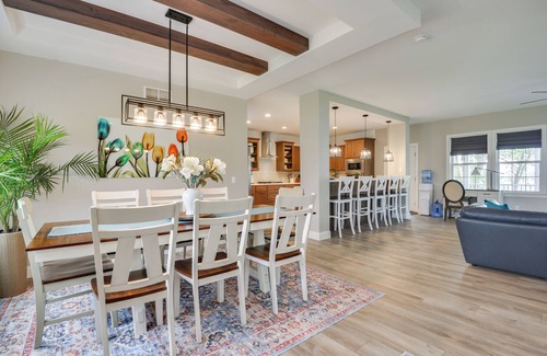 Limerick House | Charming Waterfront Retreat on Lake Ontario