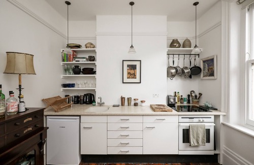 Fitzrovia Apartment | Charming West End Residence in Peaceful Fitzrovia