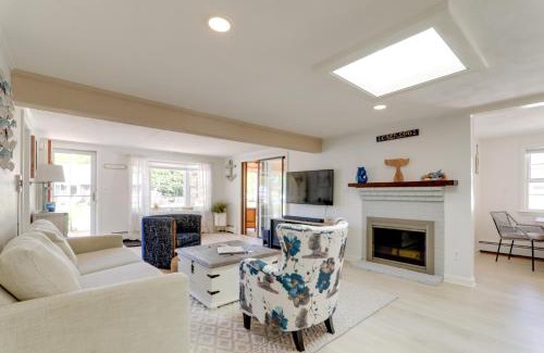 West Yarmouth House | Charming West Yarmouth Home about 2 Mi to Beach!